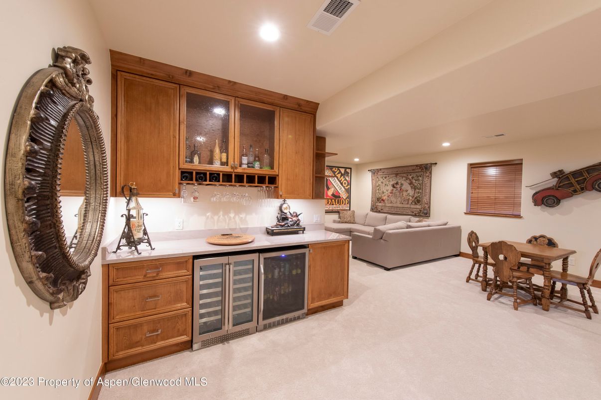 Dining room, Interior, Living room, Recessed Lighting