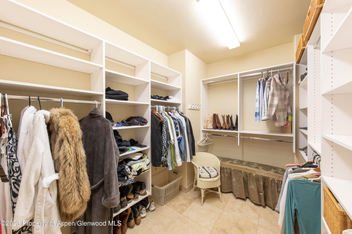 Interior, Walk-in Closets