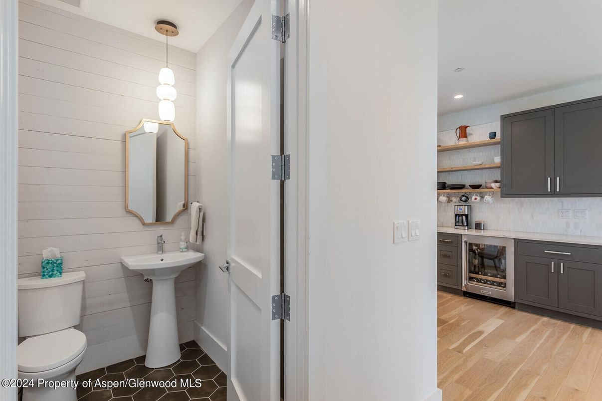 Bathroom, Interior, Pendant Lights, Recessed Lighting, Wood Texture Flooring