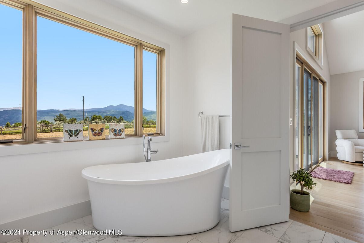 Bathroom, Free Standing Baths, Interior, Marble, Recessed Lighting