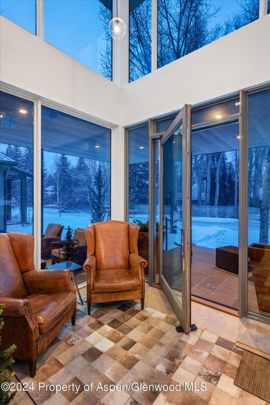 Interior, Pendant Lights, Sun Room