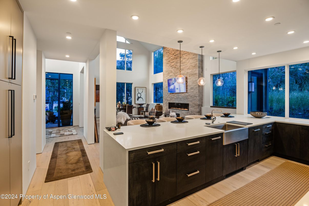 Fireplace, Interior, Kitchen, Pendant Lights, Recessed Lighting, Wood Texture Flooring
