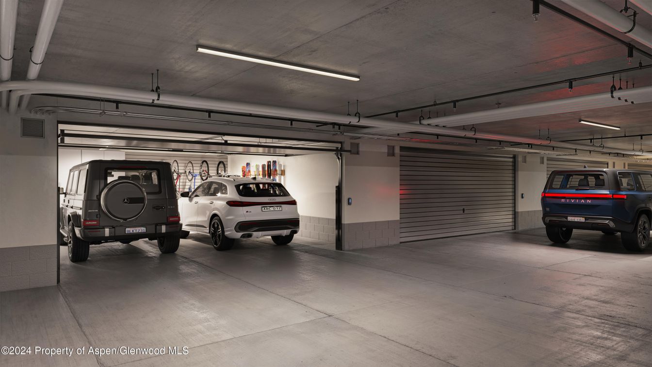 Garage, Interior