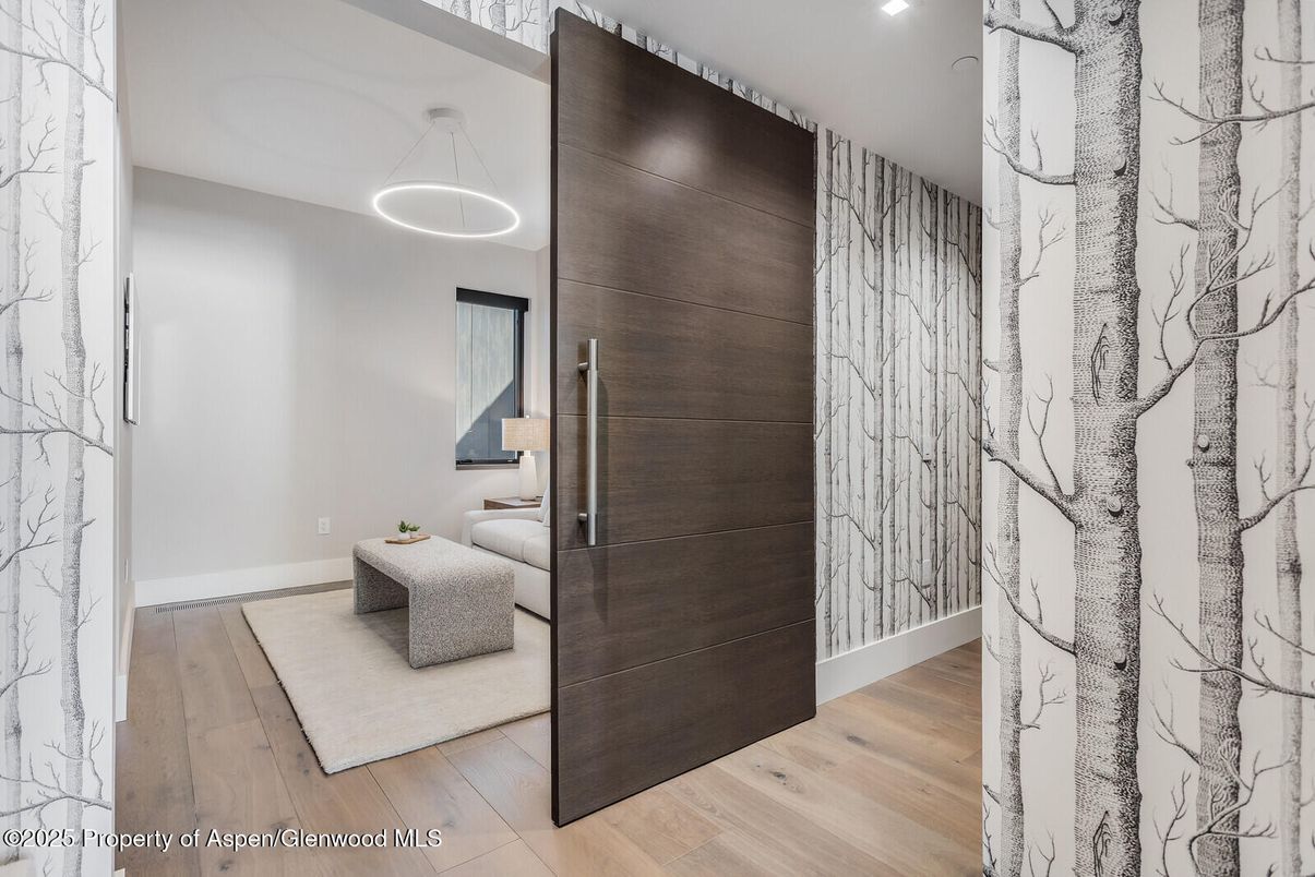 Interior, Pendant Lights, Recessed Lighting, Wood Texture Flooring