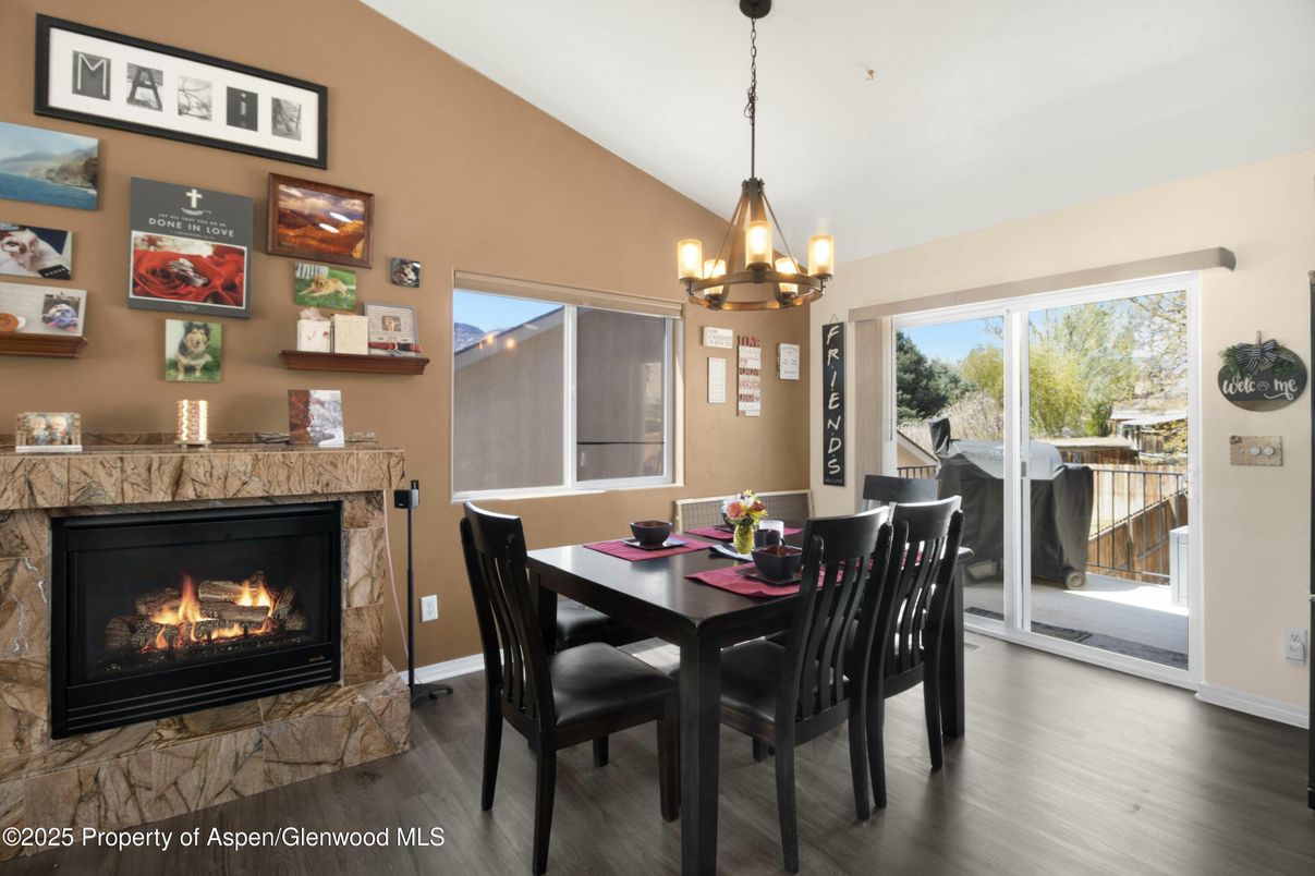 Chandelier, Dining room, Fireplace, Interior, Wood Texture Flooring