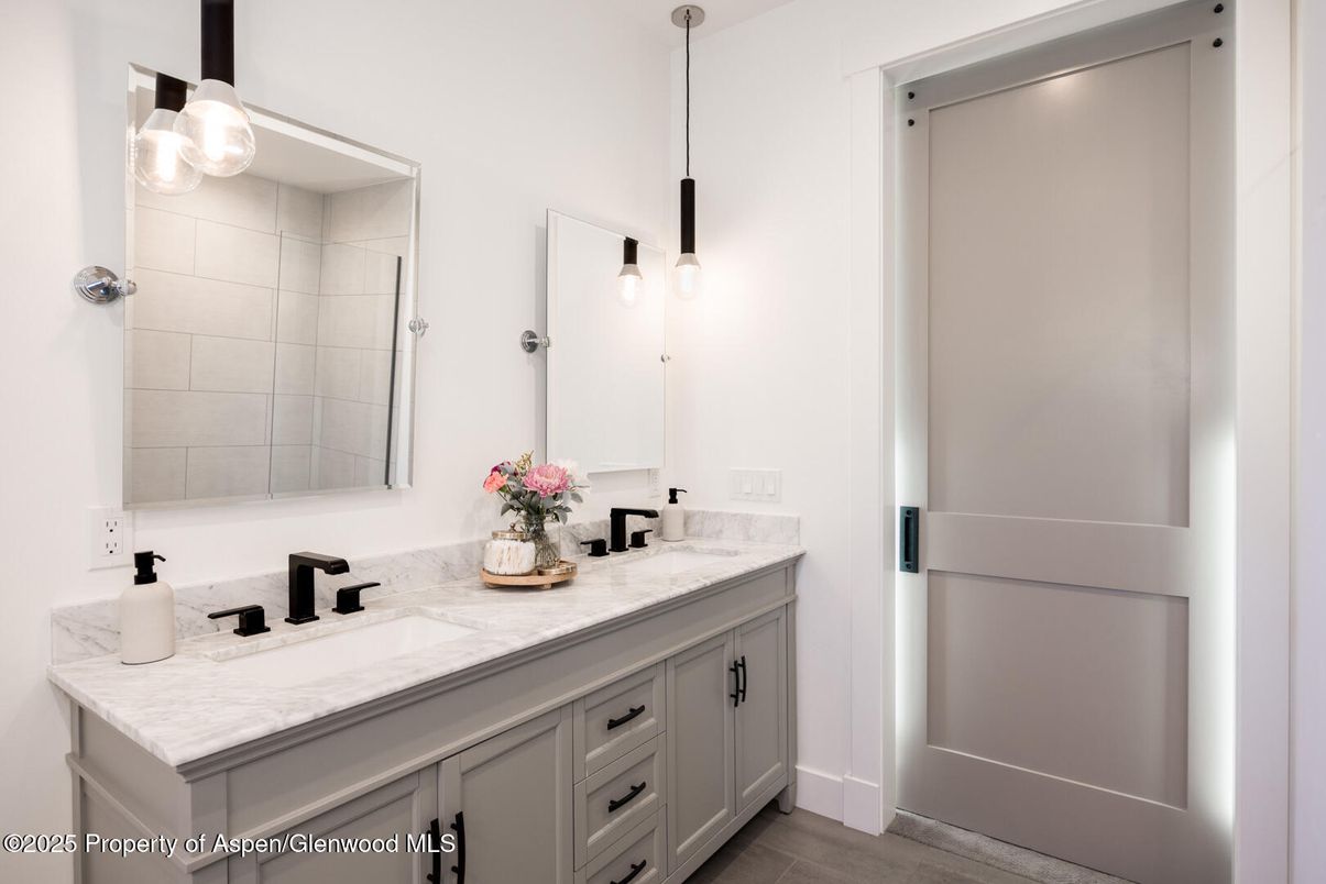 Bathroom, Dual Sink Vanities, Interior, Pendant Lights, Wood Texture Flooring