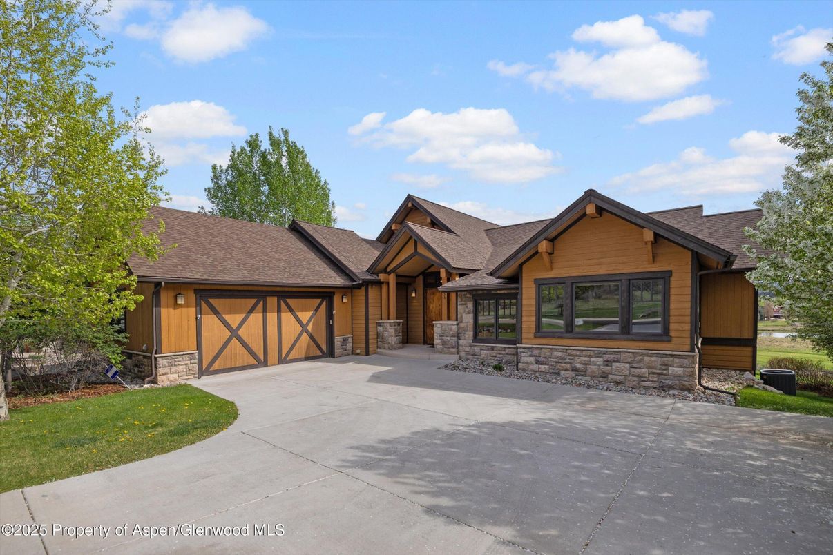 Attached, Exterior, Facade, Log Home