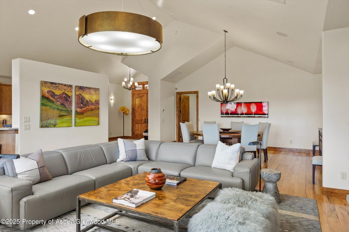 Chandelier, Dining room, Interior, Living room, Recessed Lighting, Wood Texture Flooring