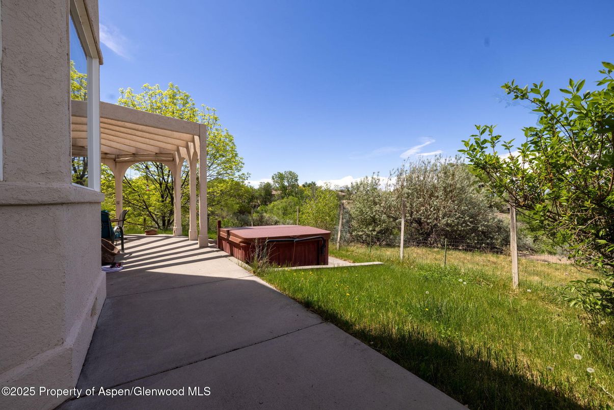 Backyard, Exterior, Hot Tub