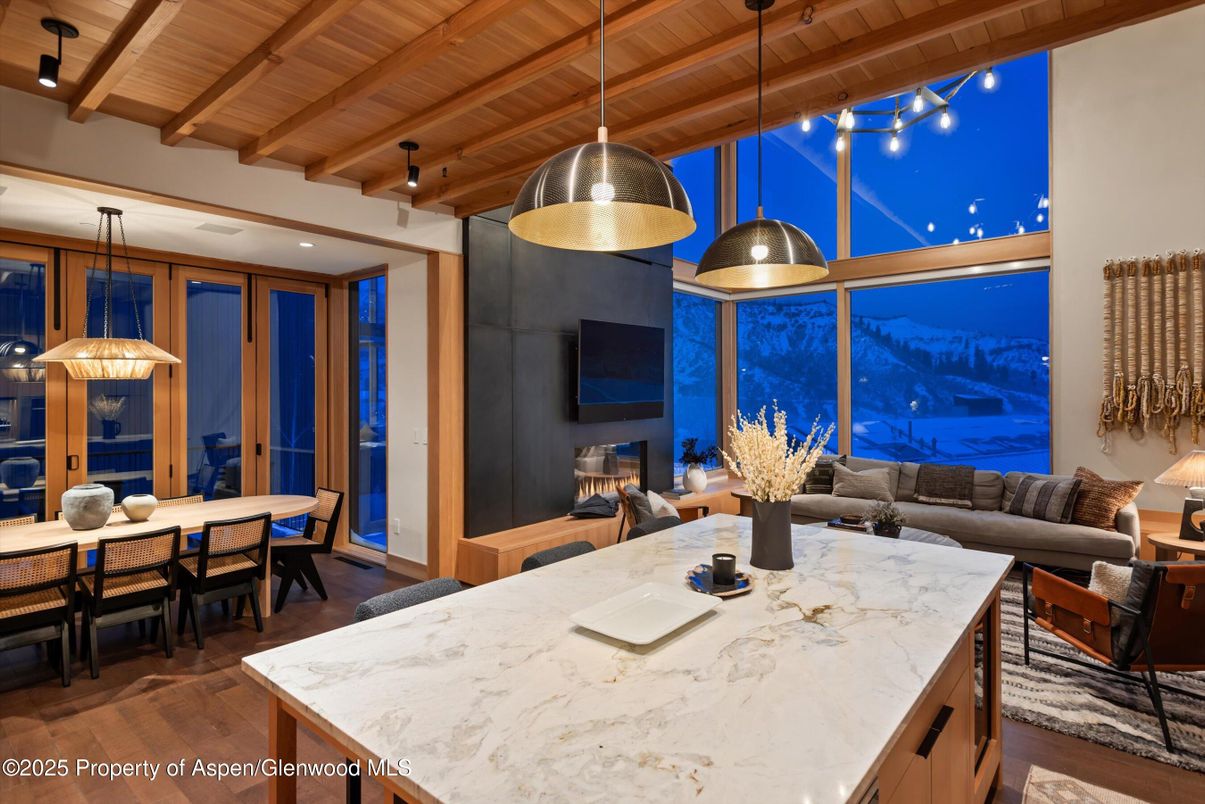 Dining room, Interior, Living room, Pendant Lights, Wooden Beams, Wooden Ceilings, Wood Texture Flooring