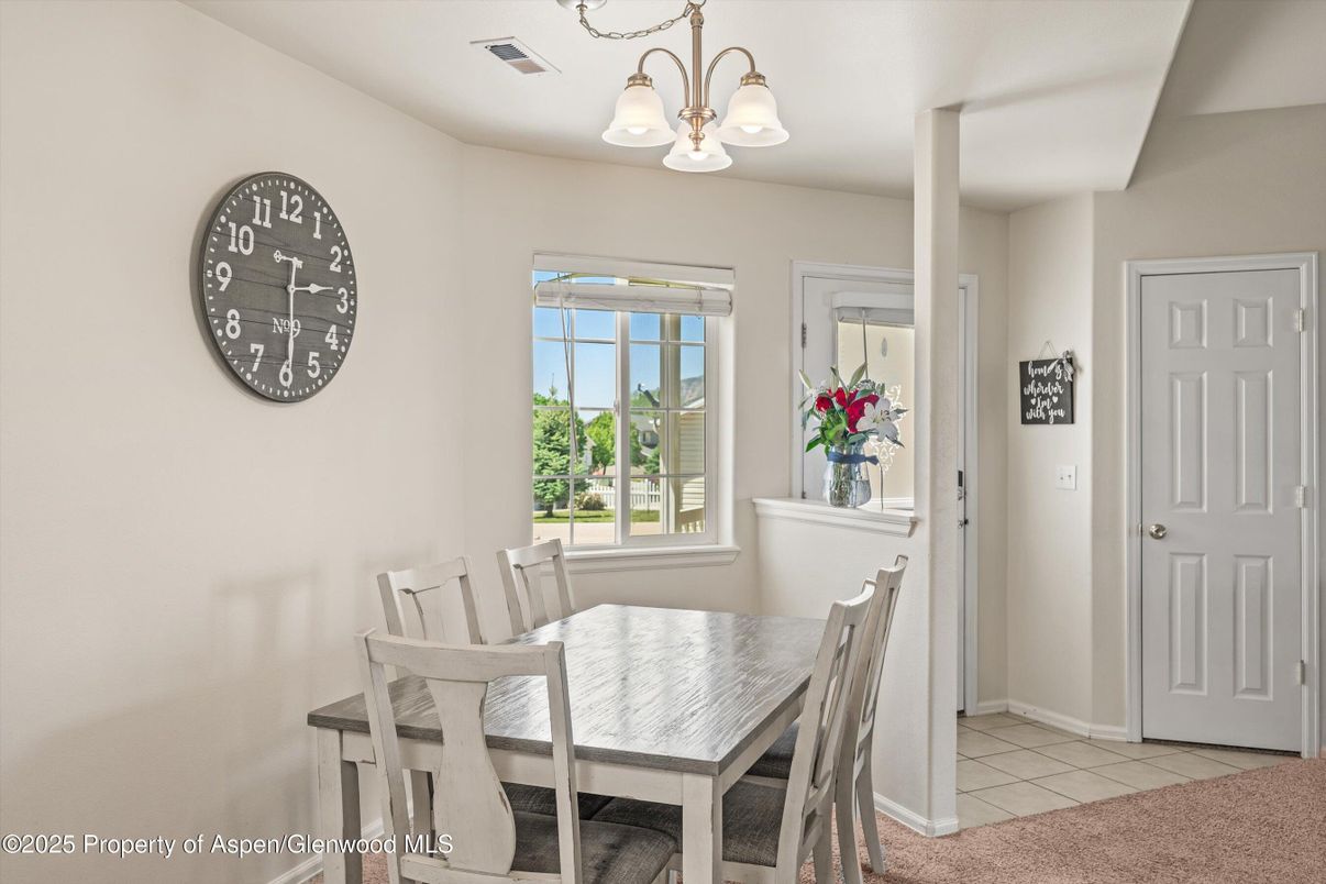 Dining room, Interior