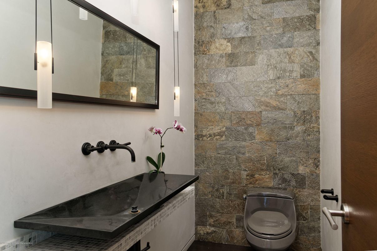 Bathroom, Interior, Stone Walls