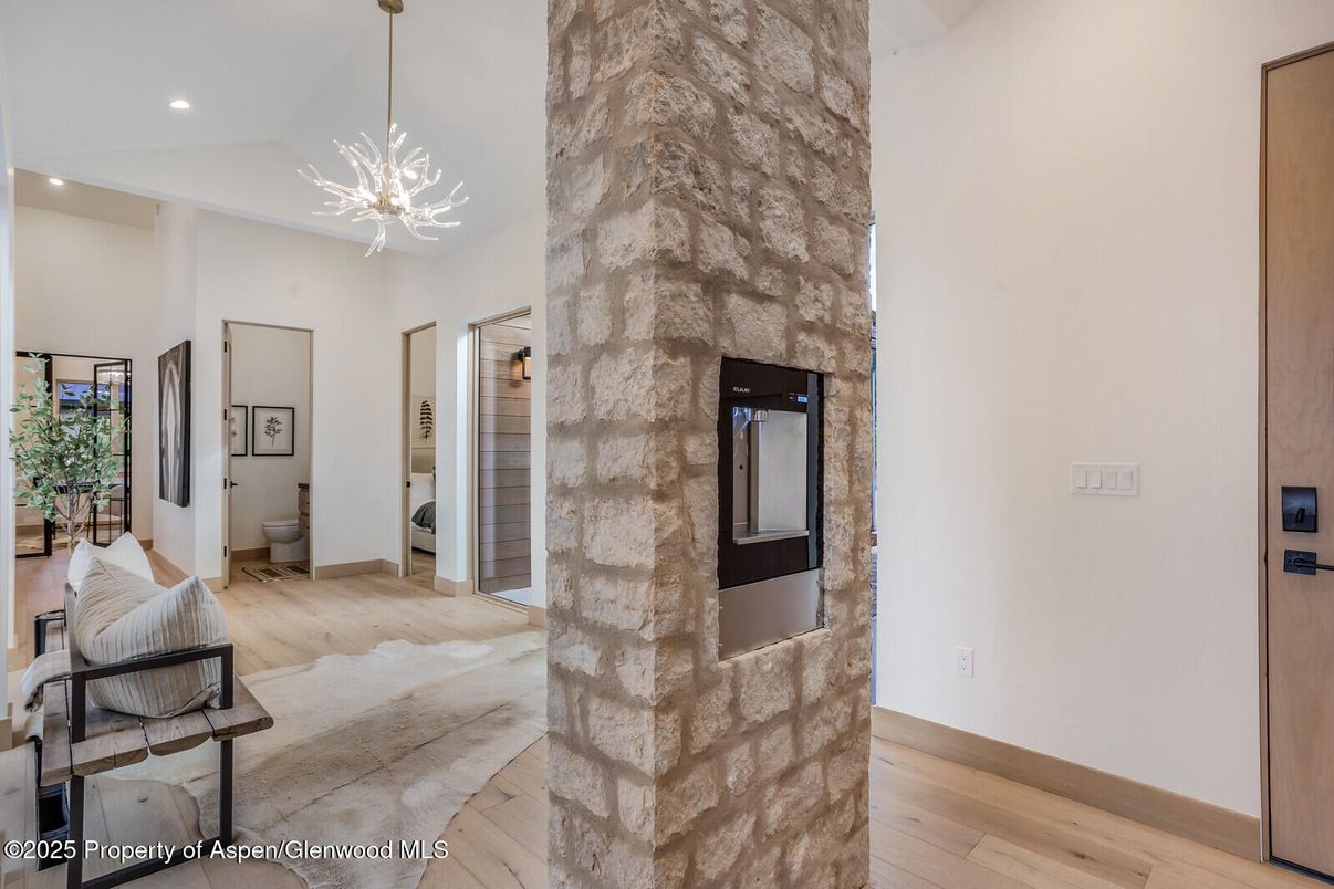 Interior, Pendant Lights, Recessed Lighting, Wood Texture Flooring