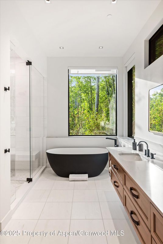 Bathroom, Dual Sink Vanities, Free Standing Baths, Glass Shower, Interior, Recessed Lighting