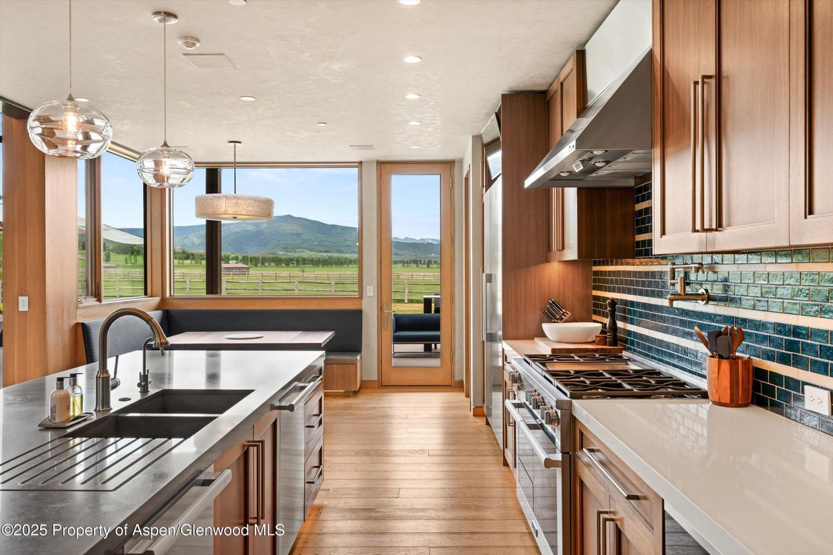 Interior, Kitchen, Pendant Lights, Recessed Lighting, Wood Texture Flooring