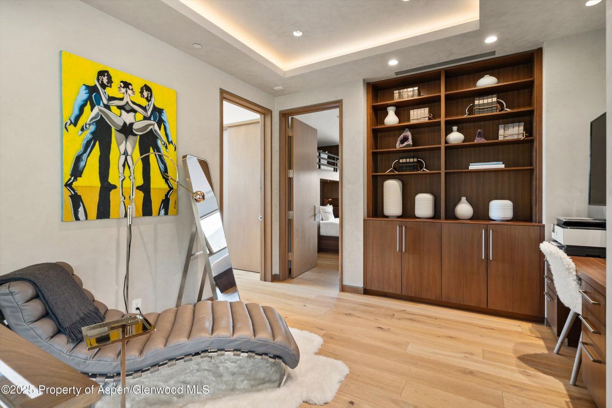Home Office, Interior, Recessed Lighting, Wood Texture Flooring