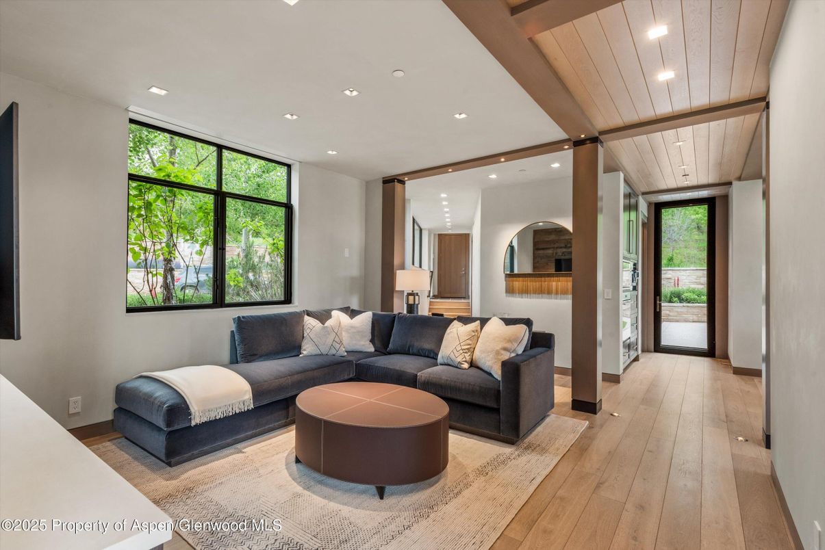 Interior, Living room, Recessed Lighting, Wood Texture Flooring