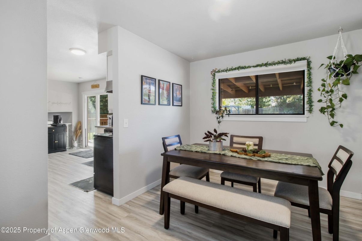 Dining room, Interior, Wood Texture Flooring