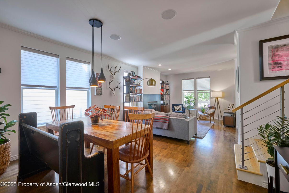 Dining room, Interior, Living room, Pendant Lights, Recessed Lighting, Wood Texture Flooring