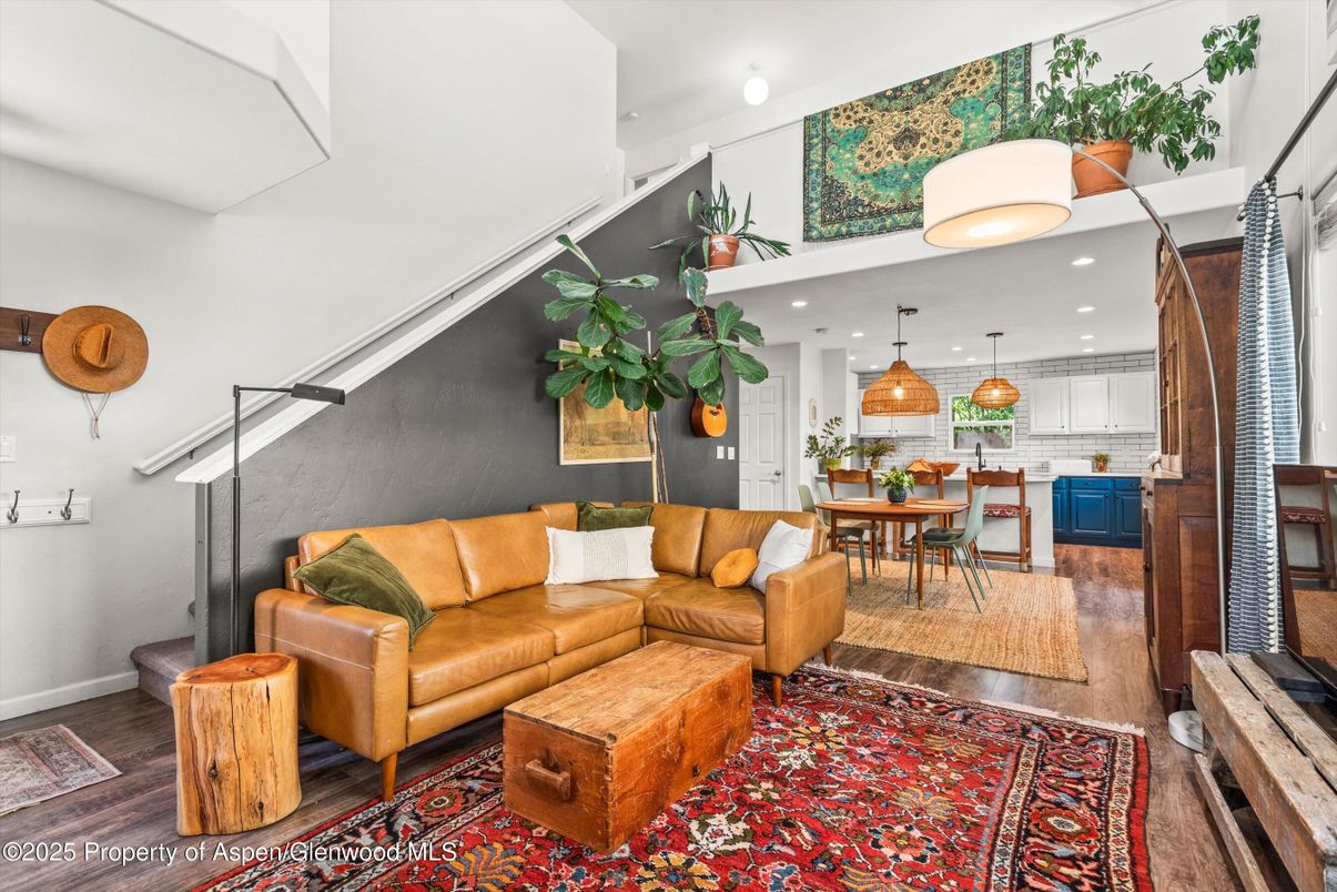 Dining room, Interior, Kitchen, Living room, Pendant Lights, Recessed Lighting, Wood Texture Flooring