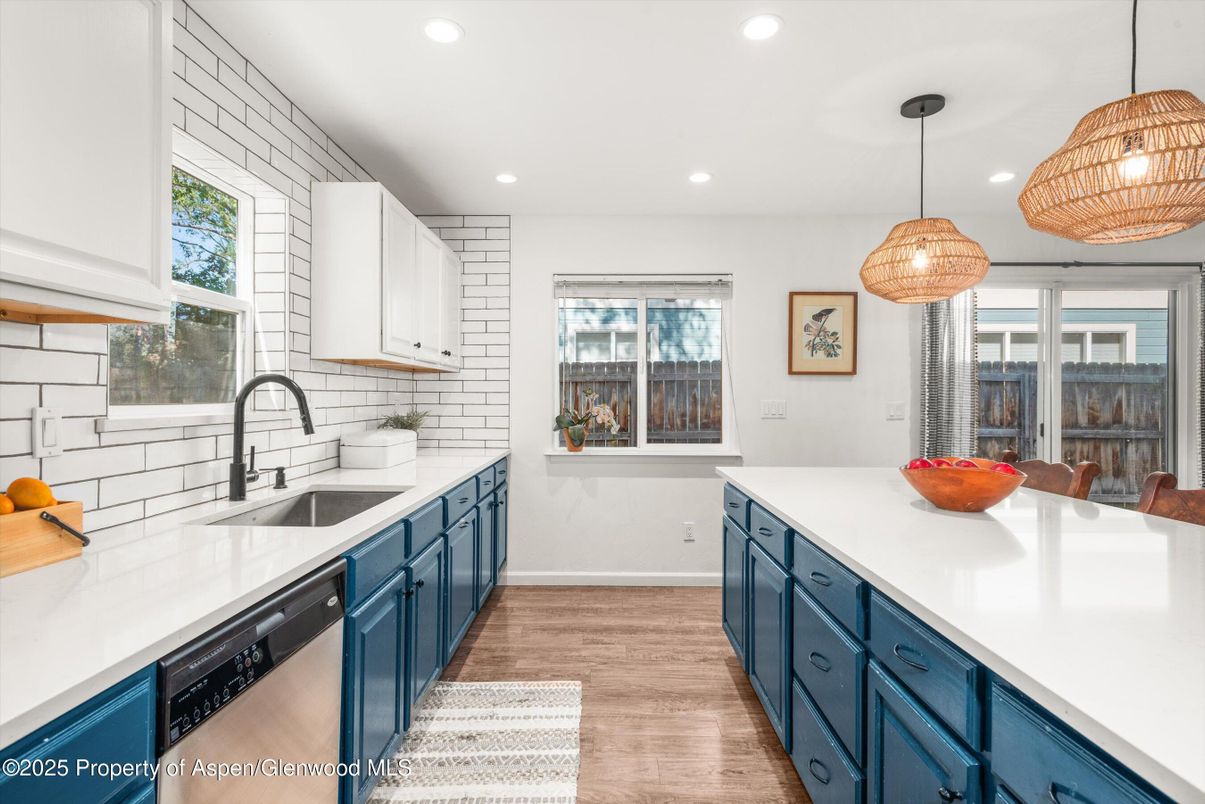 Interior, Kitchen, Pendant Lights, Recessed Lighting, Wood Texture Flooring