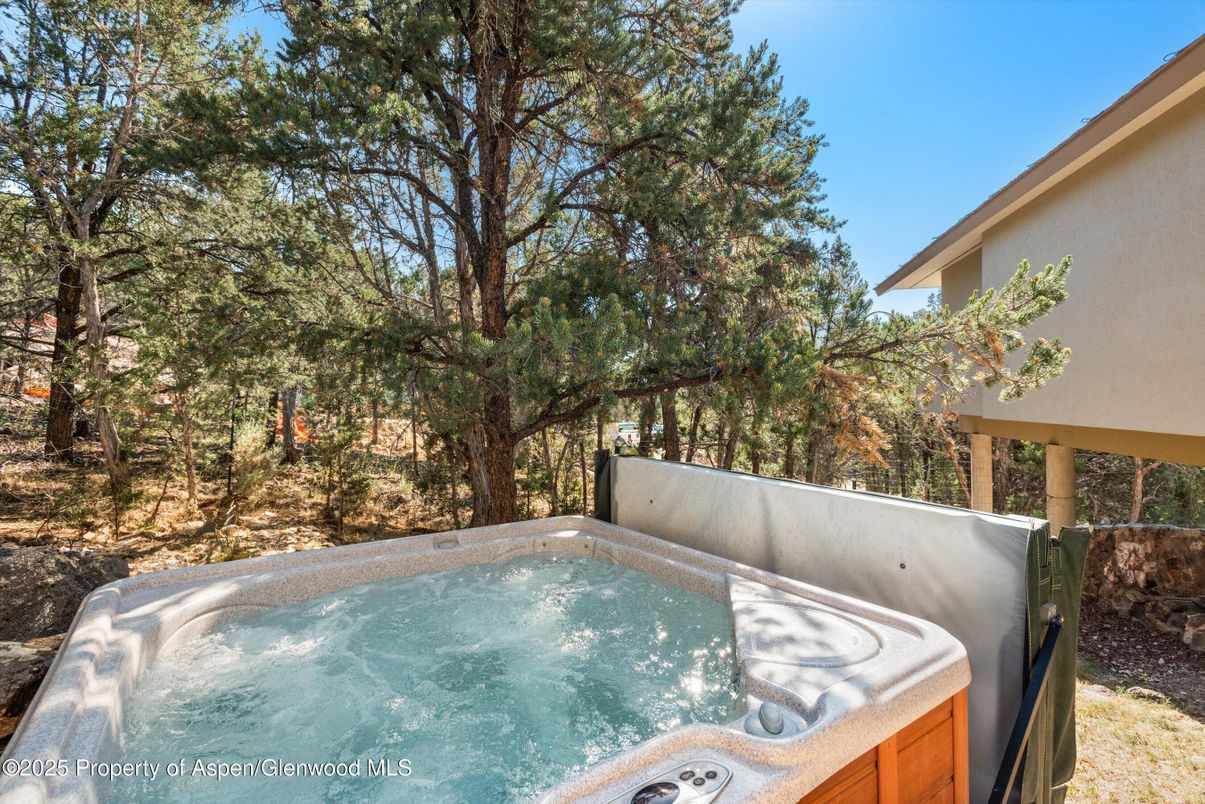 Exterior, Hot Tub