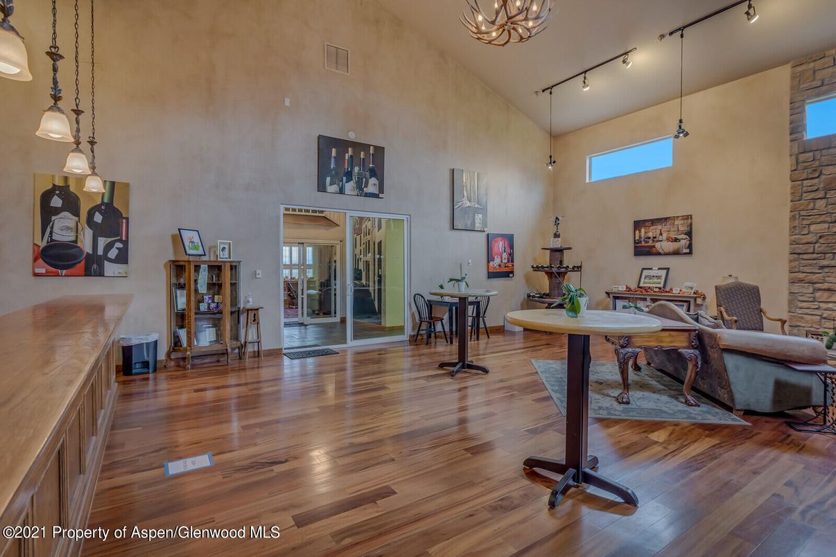 Chandelier, Dining room, Interior, Pendant Lights, Wood Texture Flooring
