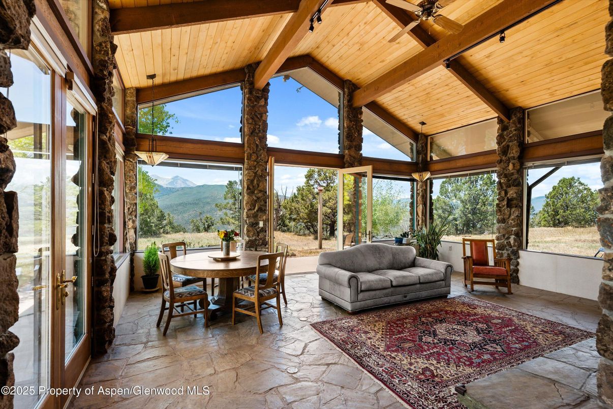 Dining room, Interior, Sun Room, Wooden Beams, Wooden Ceilings
