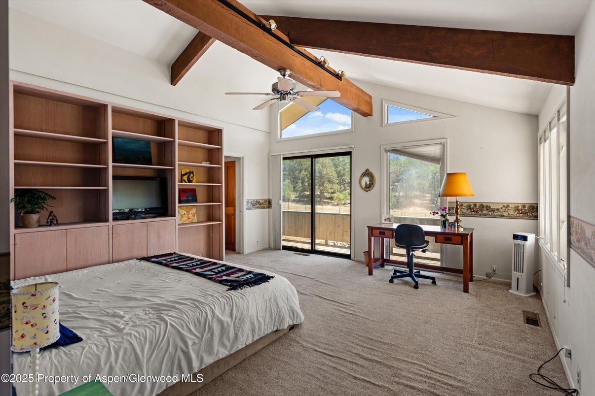 Bedroom, Home Office, Interior, Wooden Beams