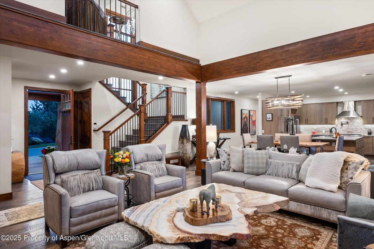 Dining room, Interior, Kitchen, Living room, Pendant Lights, Recessed Lighting, Stainless Steel Appliances, Wood Texture Flooring