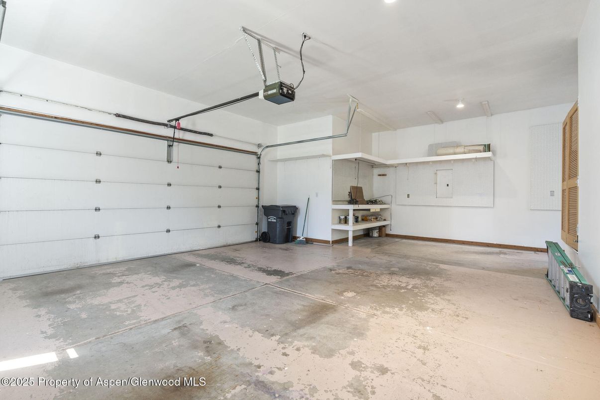 Garage, Interior, Recessed Lighting