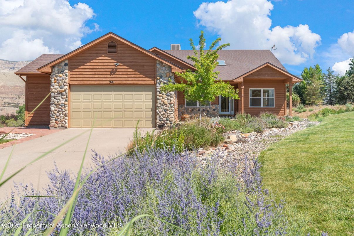 Attached, Exterior, Facade, Log Home
