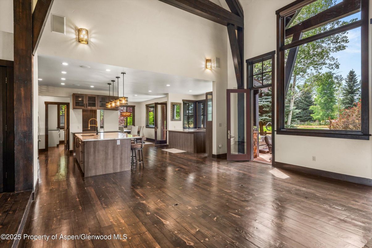 Dining room, Interior, Kitchen, Pendant Lights, Recessed Lighting, Wood Texture Flooring