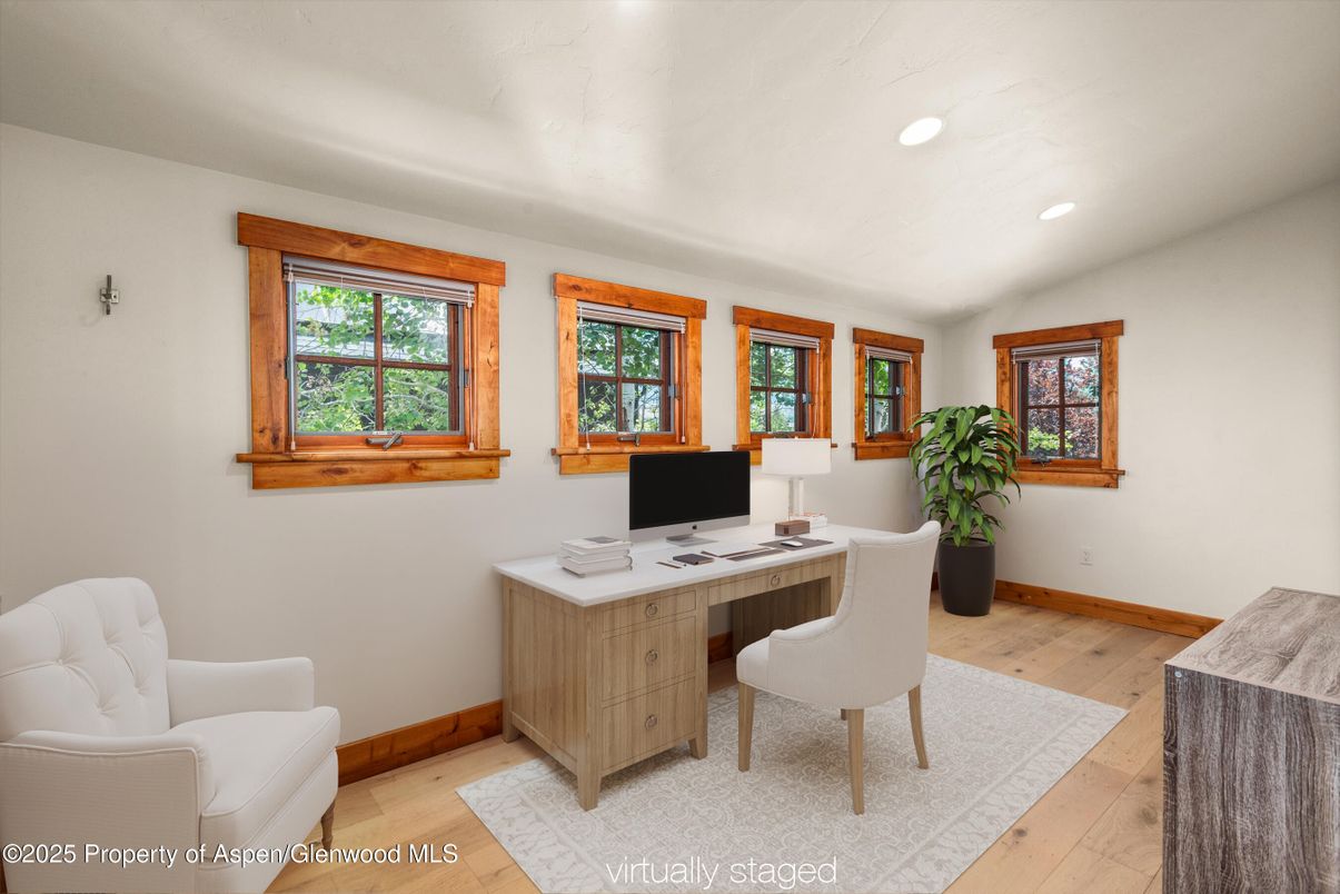 Home Office, Interior, Recessed Lighting, Wood Texture Flooring