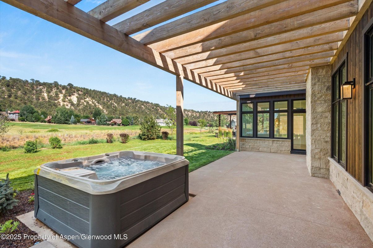 Backyard, Exterior, Hot Tub