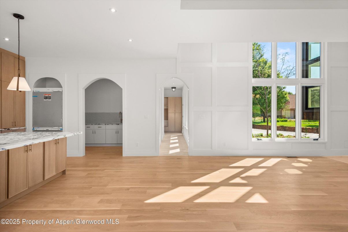 Empty room, Interior, Pendant Lights, Recessed Lighting, Wood Texture Flooring