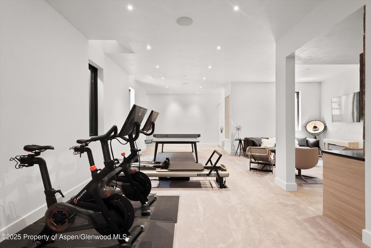 Fitness Equipment, Interior, Recessed Lighting