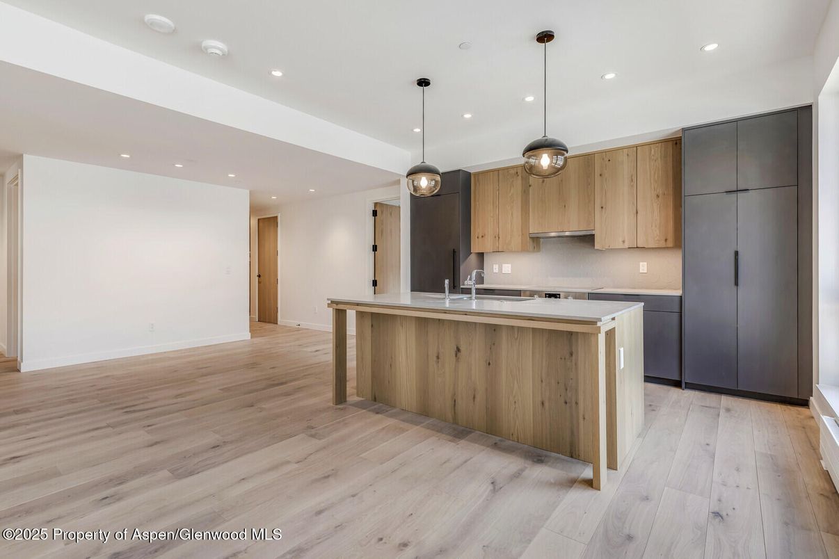 Interior, Kitchen, Pendant Lights, Recessed Lighting, Wood Texture Flooring