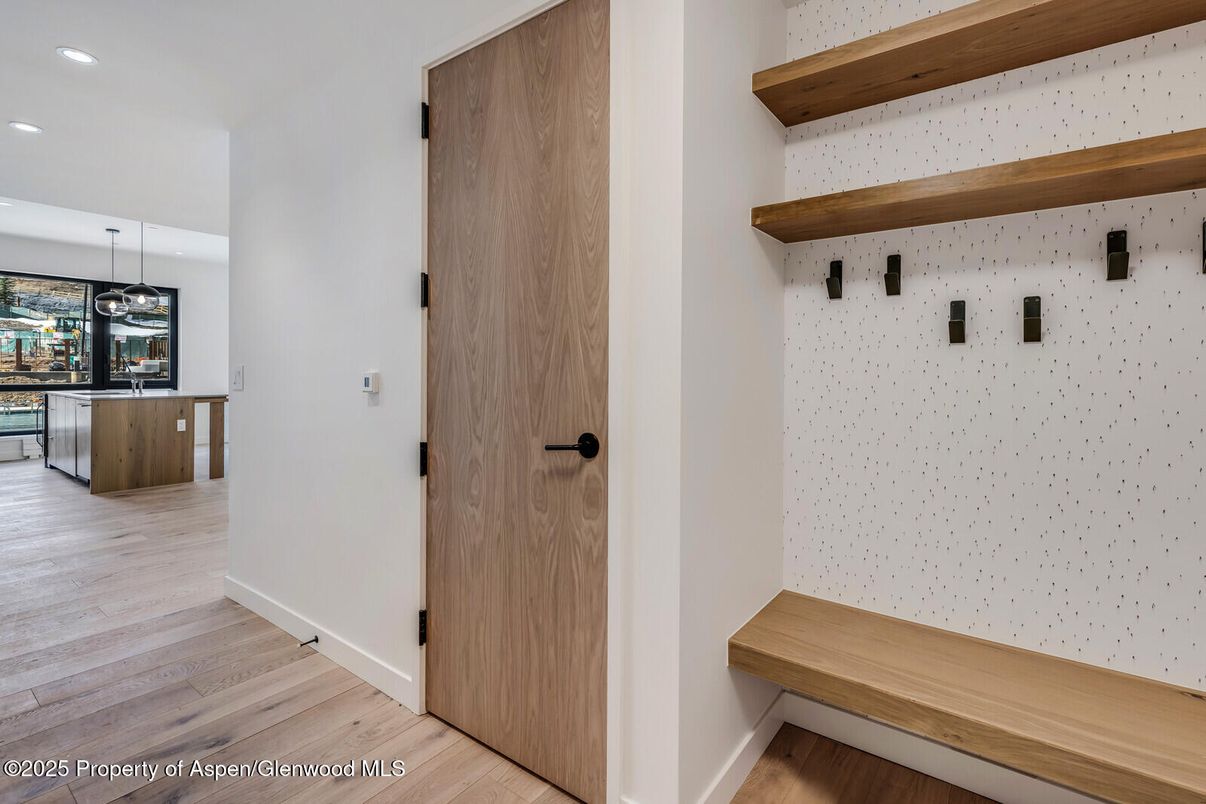 Interior, Pendant Lights, Recessed Lighting, Wood Texture Flooring