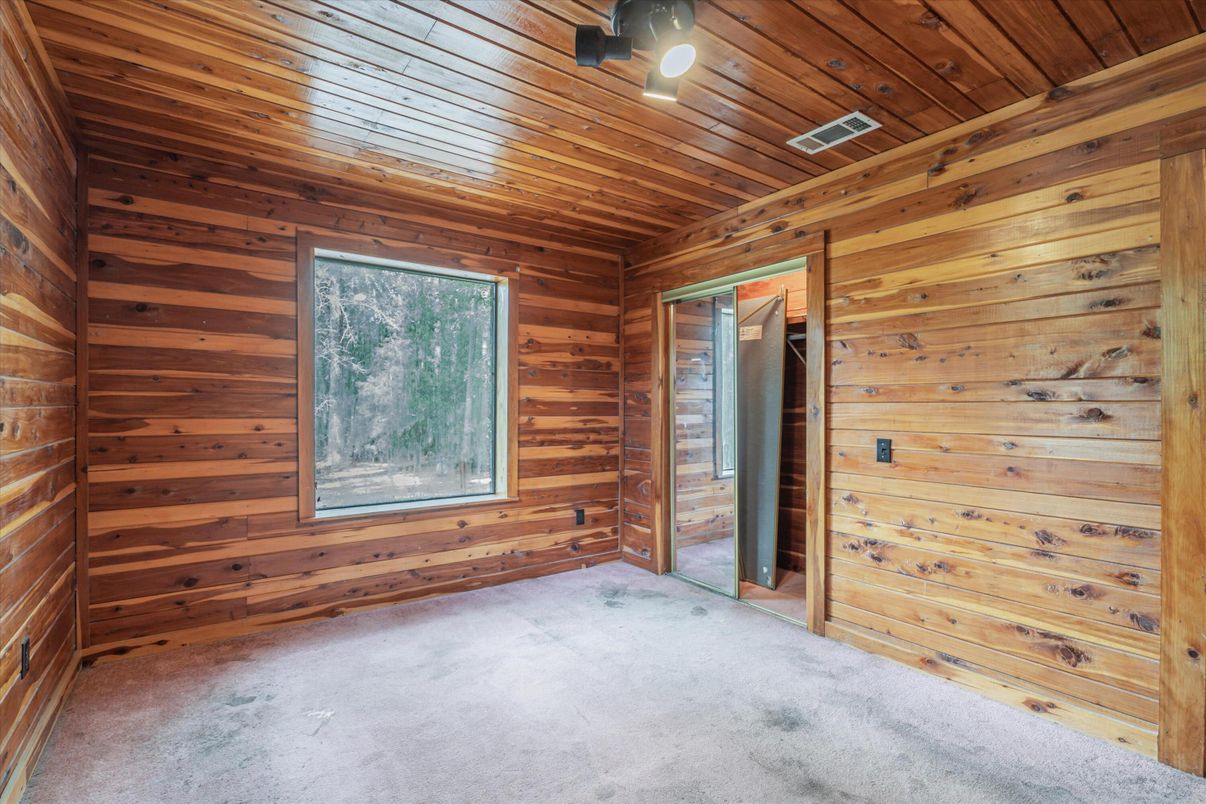 Empty room, Interior, Wooden Ceilings, Wooden Walls