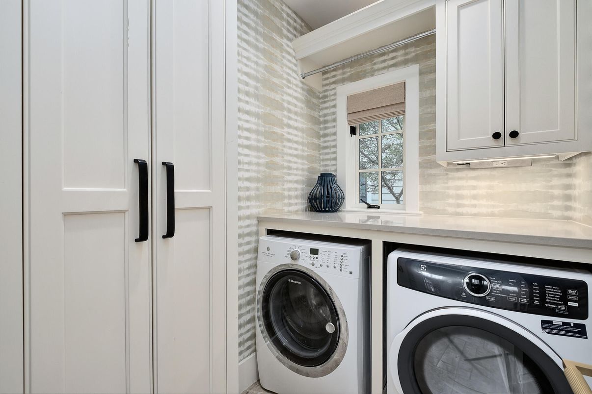Interior, Utility Closets, Washer