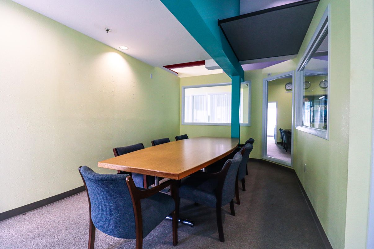 Dining room, Interior, Recessed Lighting