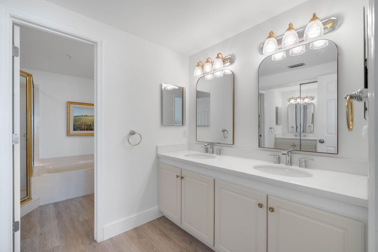Bathroom, Dual Sink Vanities, Interior, Wood Texture Flooring