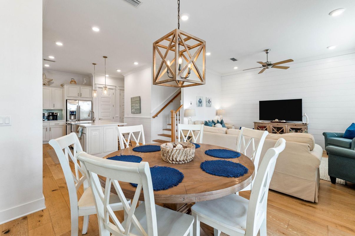 Dining room, Interior, Kitchen, Living room, Pendant Lights, Recessed Lighting, Stainless Steel Appliances, Wood Texture Flooring