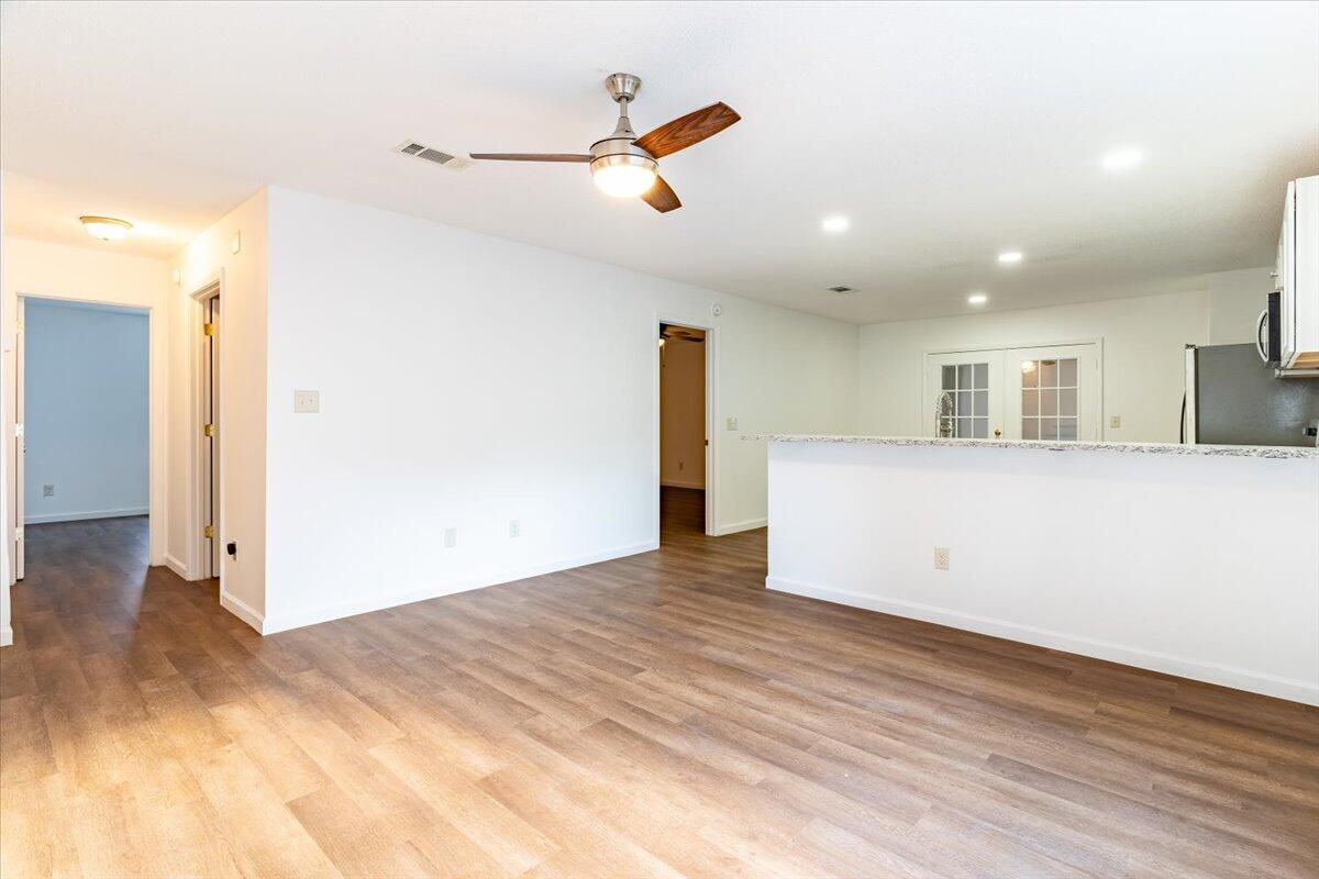 Empty room, Interior, Recessed Lighting, Wood Texture Flooring