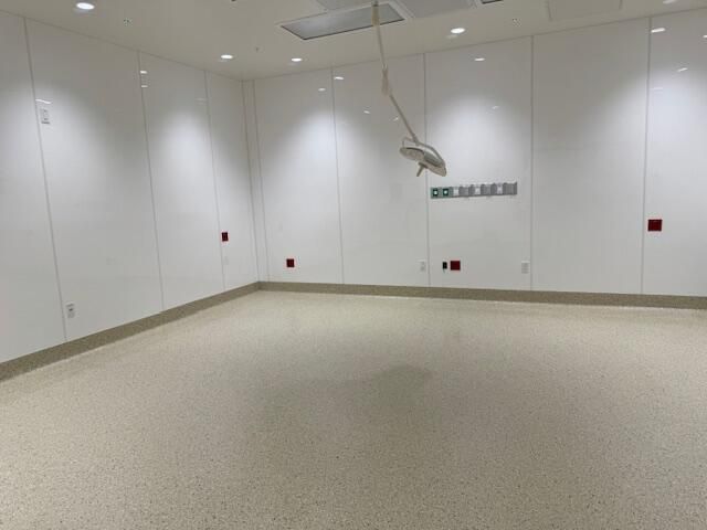 Empty room, Interior, Recessed Lighting