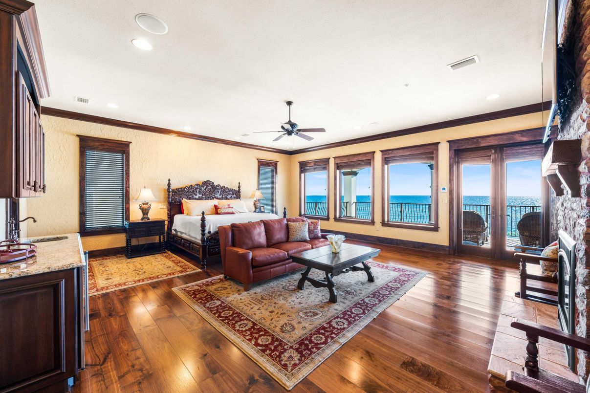 Bedroom, Interior, Recessed Lighting, Water, Wood Texture Flooring