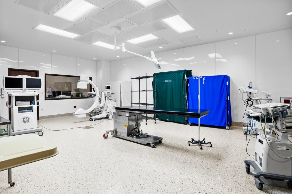 Fitness Equipment, Interior, Recessed Lighting