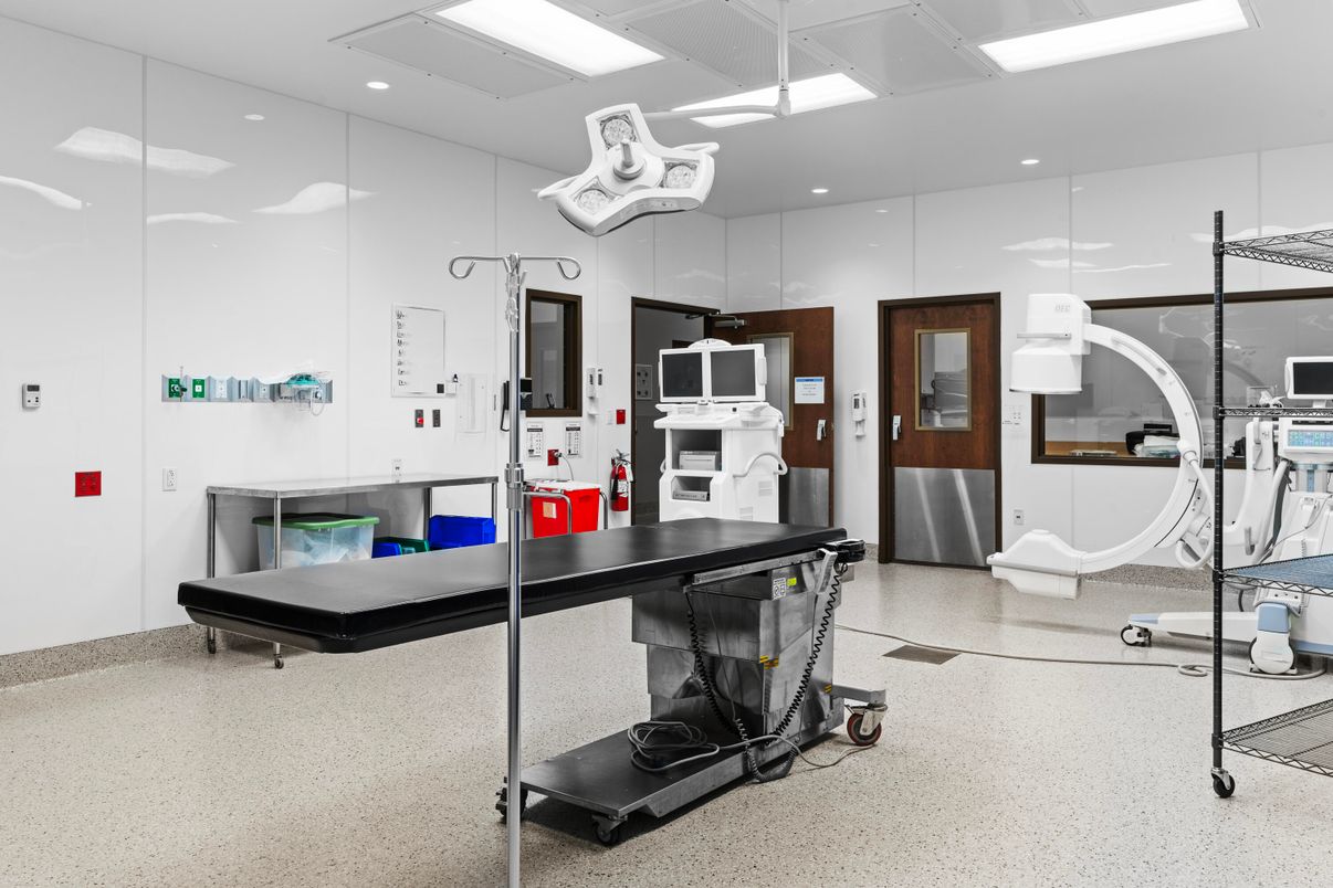 Fitness Equipment, Interior, Recessed Lighting