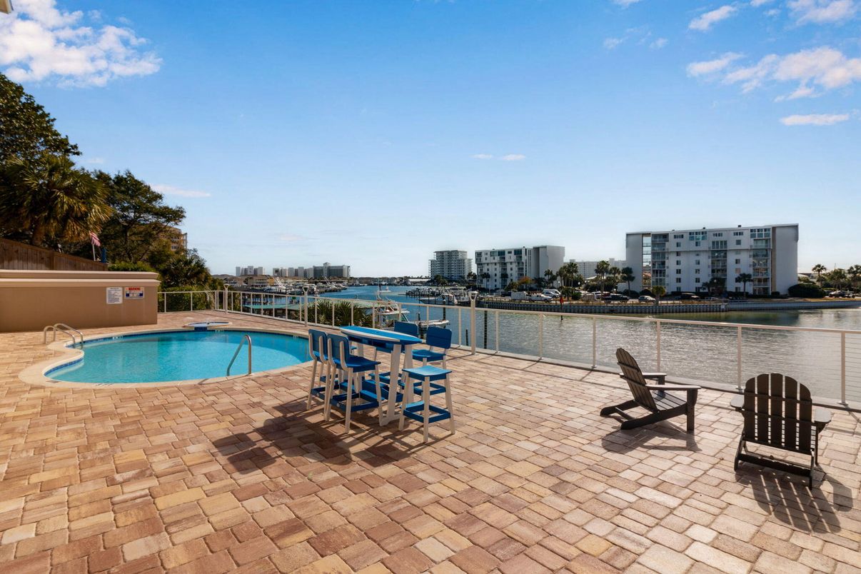 Exterior, Lake, Pool